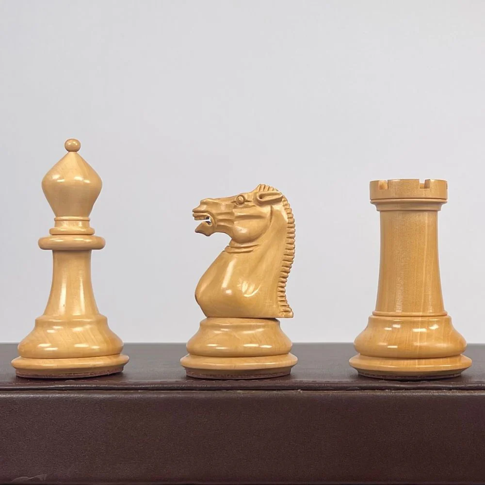 1849 4" Edition Chess Pieces (Leather Bases) in Leather Casket - Image 4