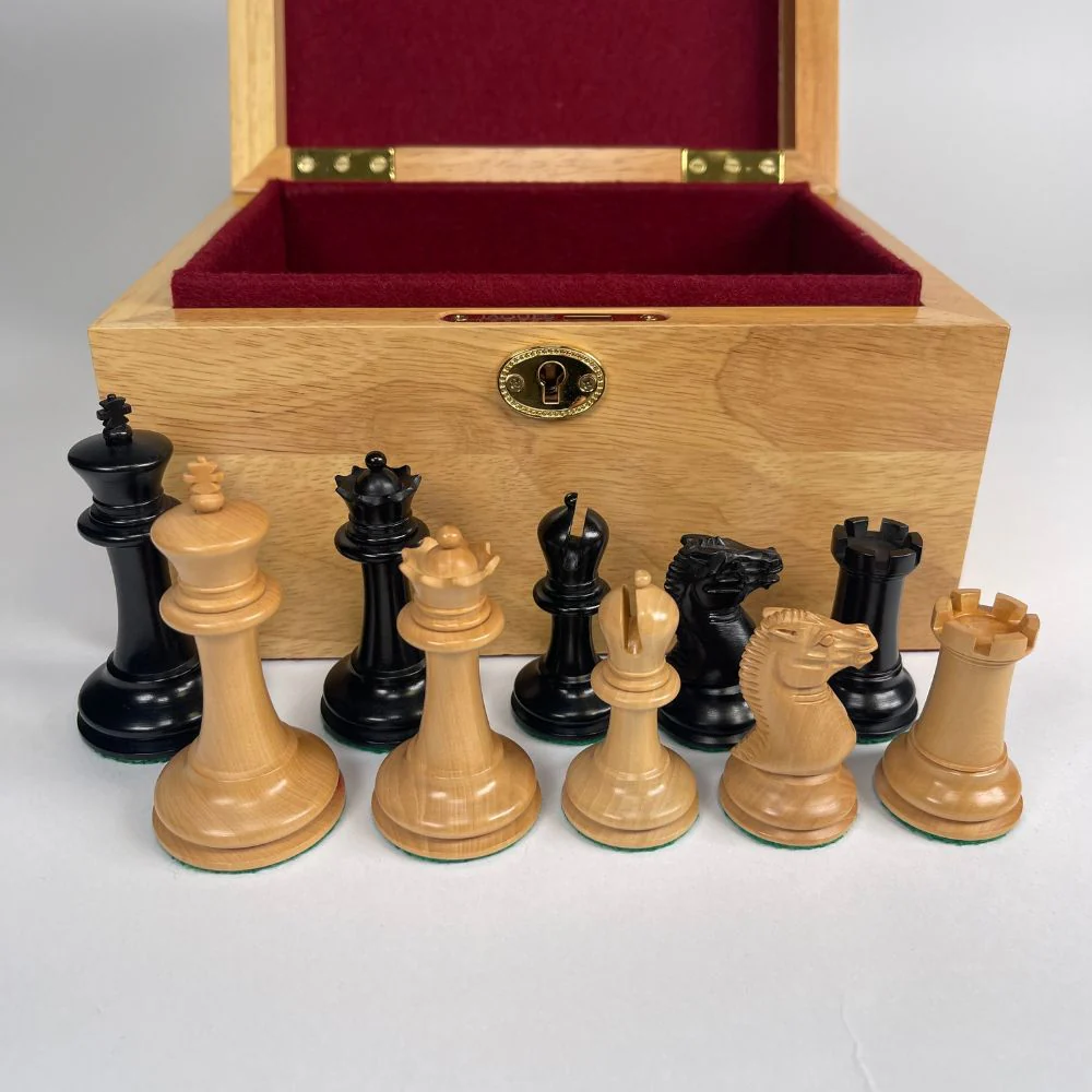 1854 Edition 3.5" Chess Pieces in Oak Box - Image 3