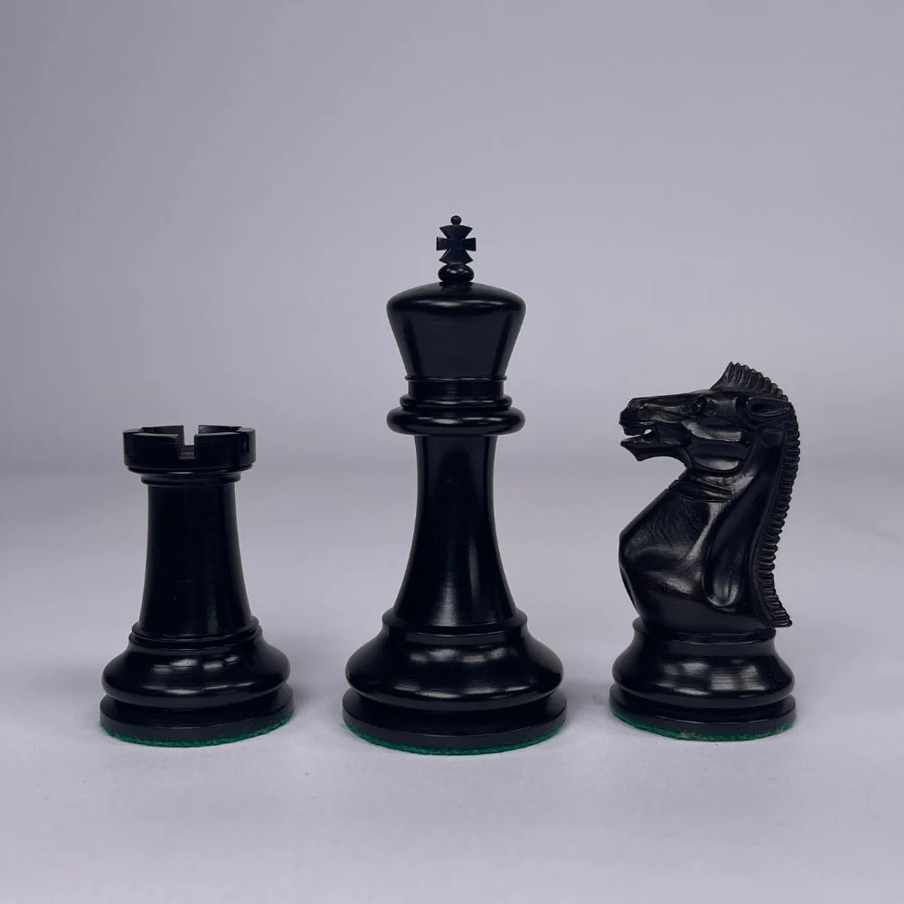 1855 Edition 4" Chess Pieces in Leather Casket - Image 2