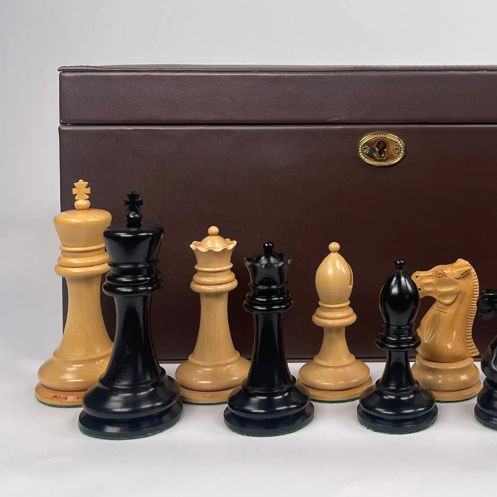 1890 Edition 4" Chess Pieces in Leather Casket - Image 2