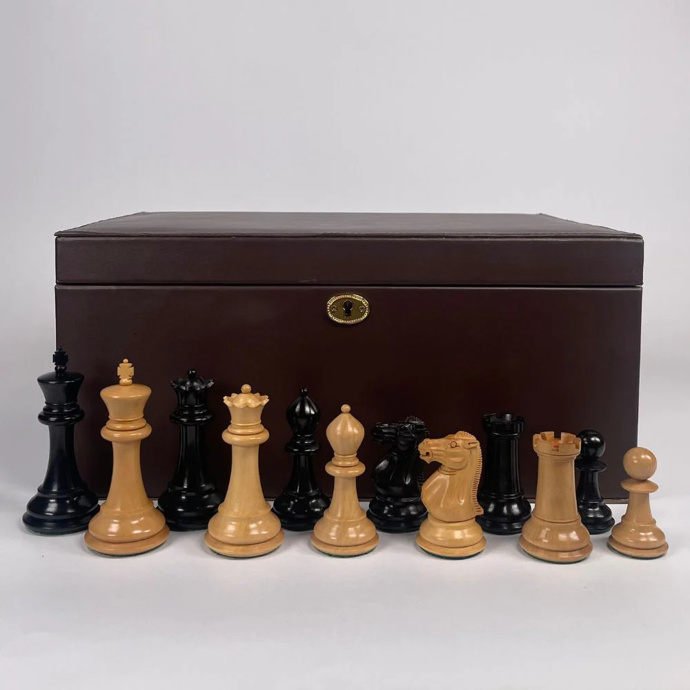 1894 Edition 4" Chess Pieces in Leather Casket - Image 4
