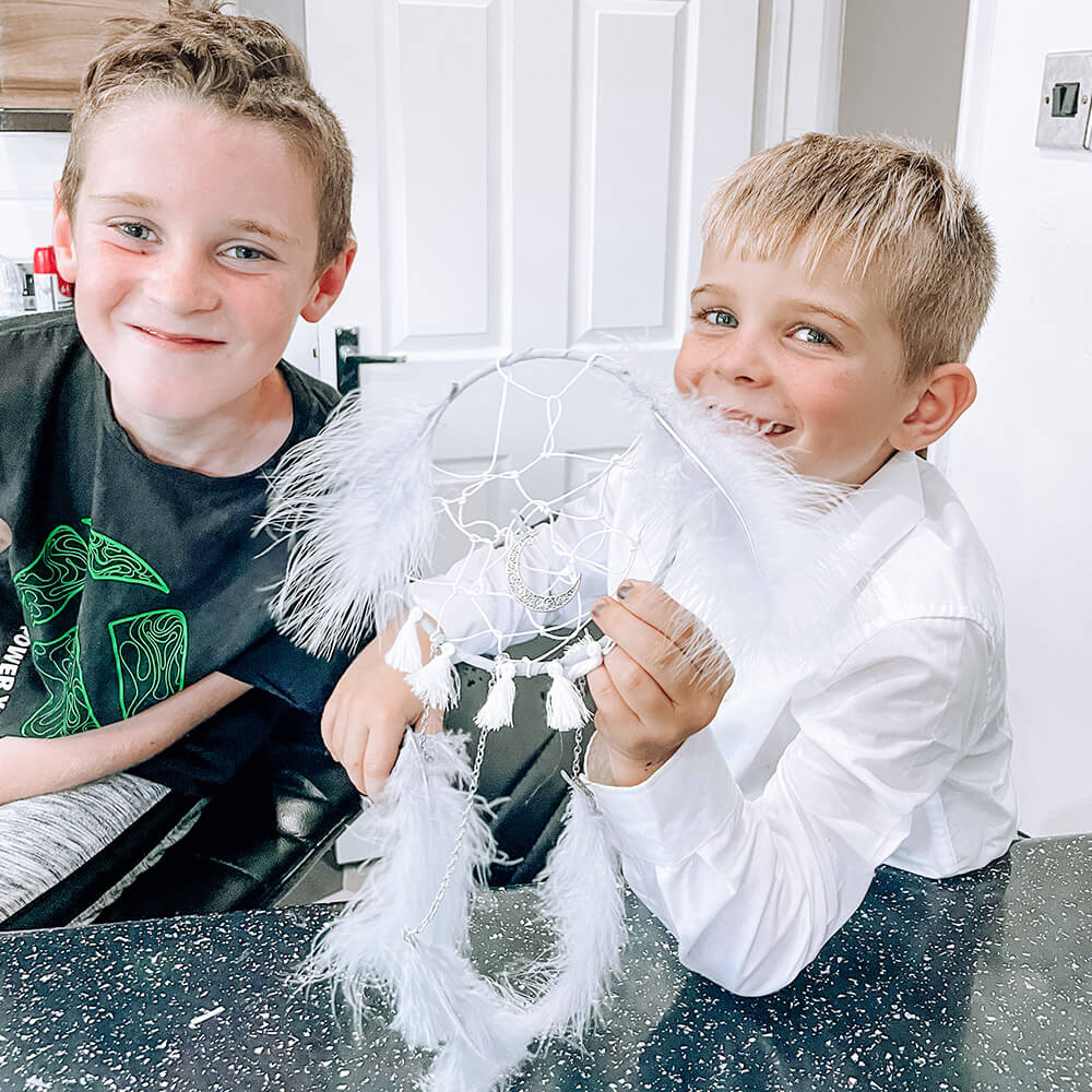 Grey Dream Catcher - DIY For Kids - Image 4