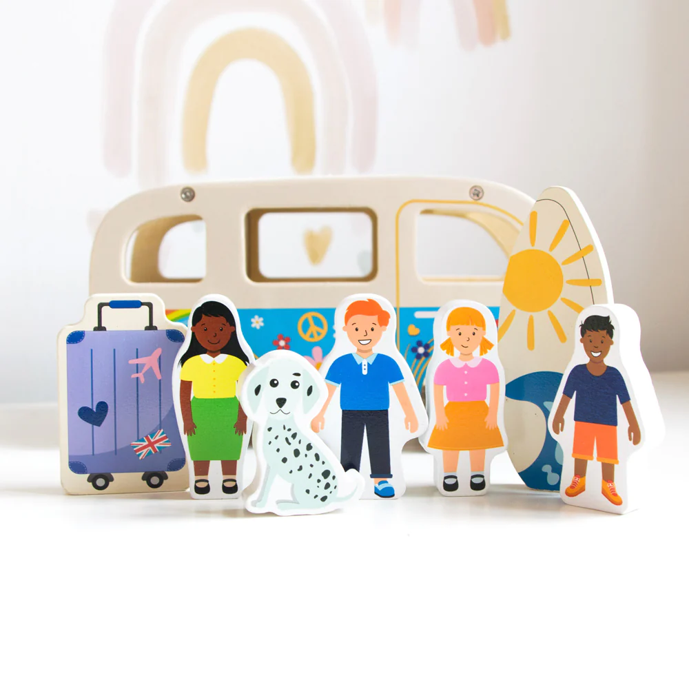Wooden Campervan - Image 4